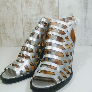Weeboo women's polly sandal Silver Size 8